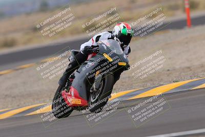 media/Sep-10-2022-SoCal Trackdays (Sat) [[a5bf35bb4a]]/Turn 11 (11am)/